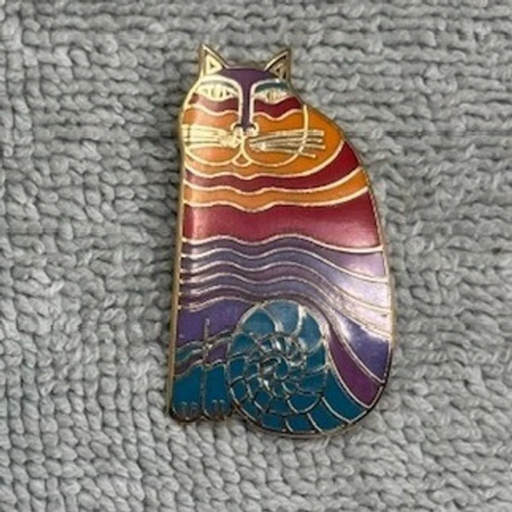 Vtg Laurel Burch Rainbow Cats Enamel Pin Gold Tone‎ Multicolor Cat Brooch